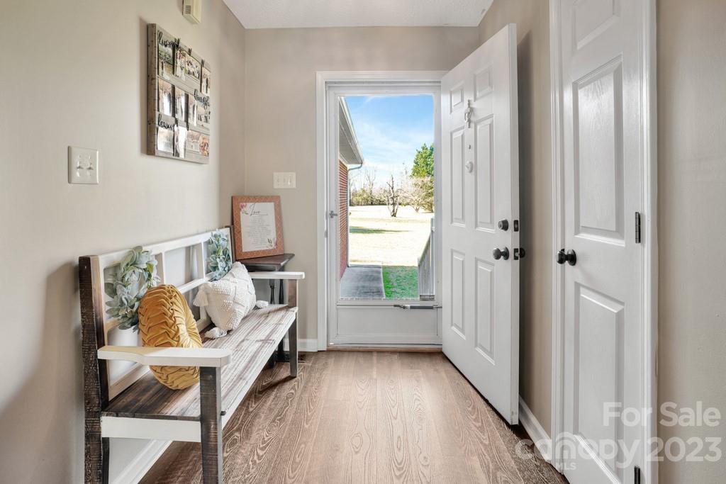 2148 Appling Way York, SC 29745 - Photo 5 of 46 Gallery Image 5