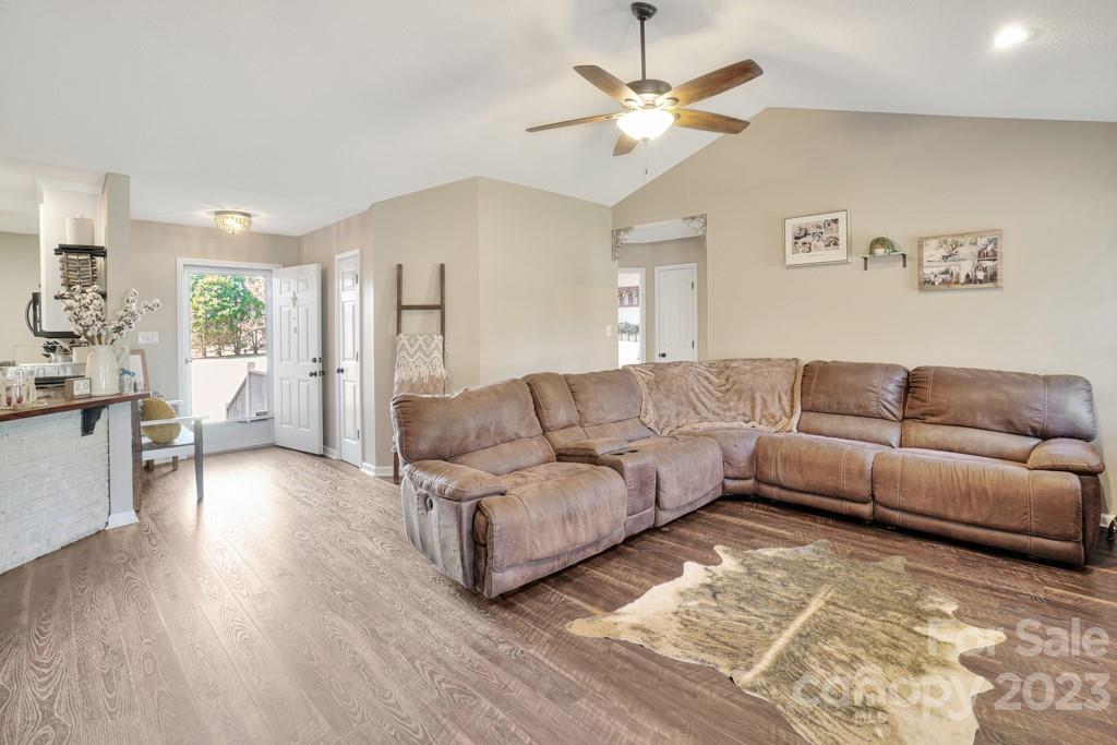 2148 Appling Way York, SC 29745 - Photo 6 of 46 Gallery Image 6