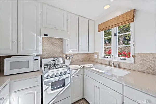 $4,500 | 2173 Crestview Drive, Laguna Beach, CA 92651