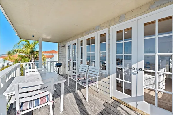 $4,500 | 2173 Crestview Drive, Laguna Beach, CA 92651