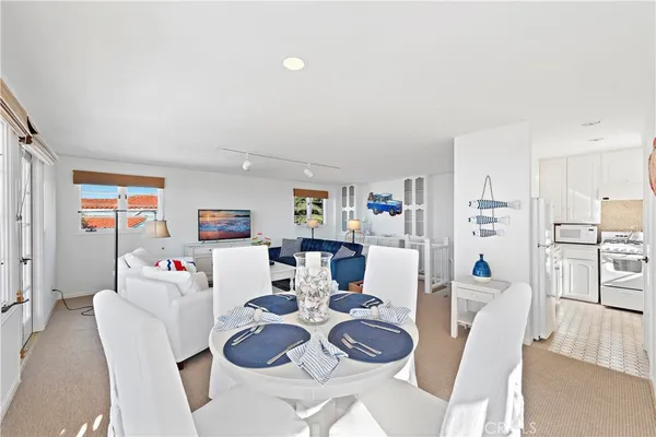 $4,500 | 2173 Crestview Drive, Laguna Beach, CA 92651