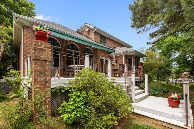 $579,900 | 10317 Clubhouse View Lane, Mint Hill, NC 28227