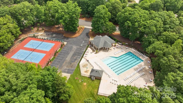 $579,900 | 10317 Clubhouse View Lane, Mint Hill, NC 28227