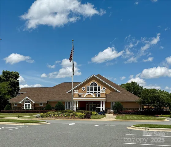 $579,900 | 10317 Clubhouse View Lane, Mint Hill, NC 28227