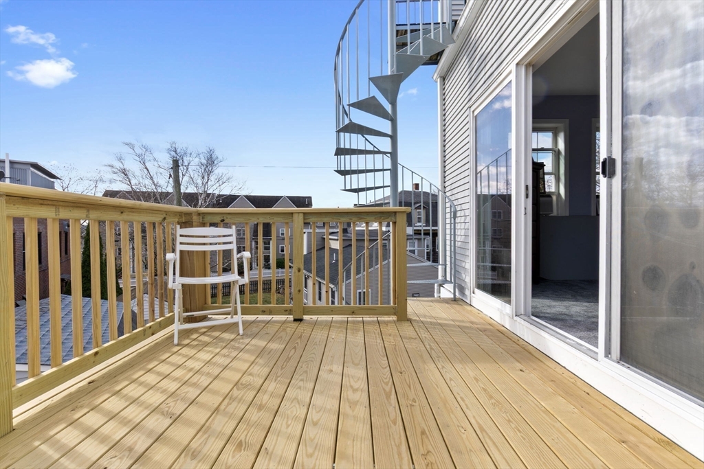 7 Lothrop Street Beverly, MA 01915 - Photo 20 of 41