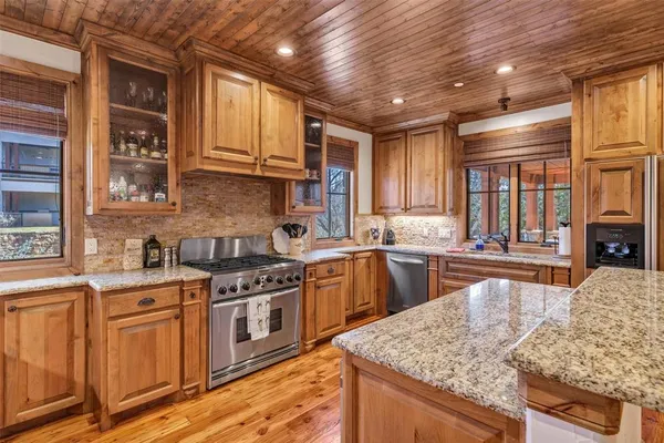 $535,000 | 1633 Scenic Drive, Unit 101, Graford, TX 76449