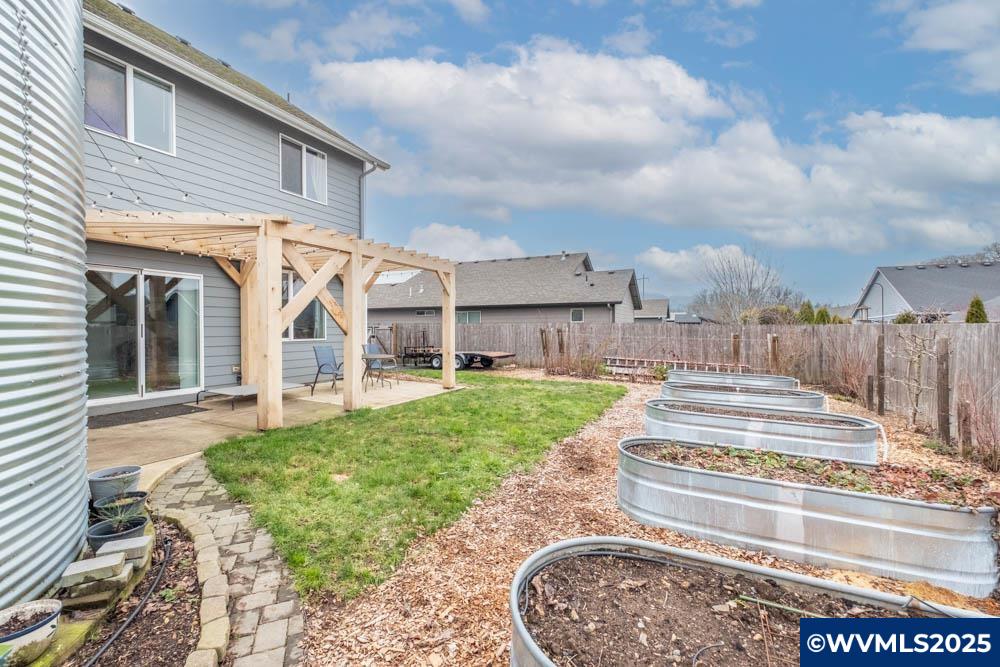 345 Jadon Drive Lebanon, OR 97355 - Photo 32 of 38