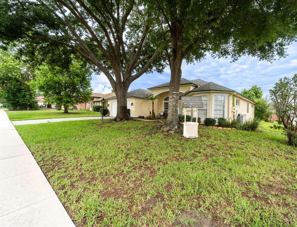 107 Needlewood Loop DeBary, FL 32713 - Photo 2 of 21