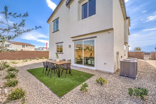 $602,990 | 7641 Gage Falls Lane, North Las Vegas, NV 89084