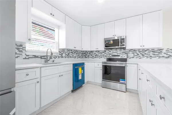 $495,000 | 6803 South Englewood Avenue, Tampa, FL 33611