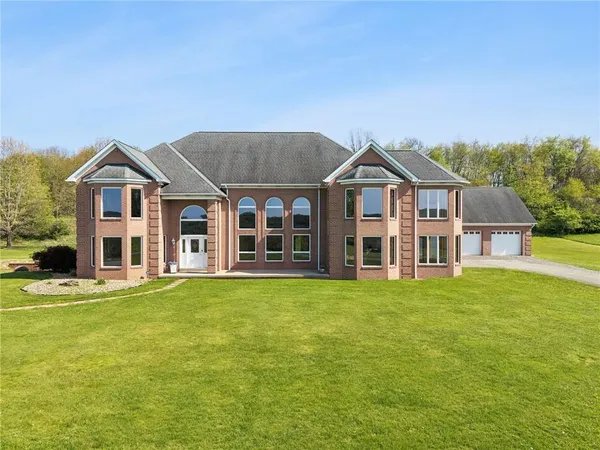 $1,100,000 | 377 Orange Lane, Latrobe, PA 15650