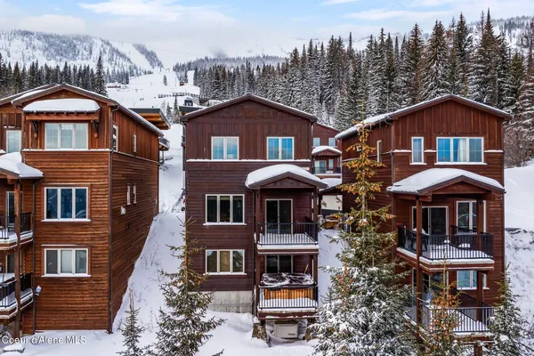 $2,600,000 | 135 Chutes Lane, Sandpoint, ID 83864