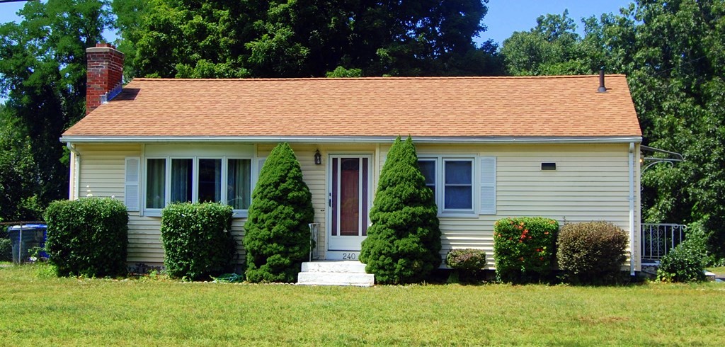 240 Slater Avenue Springfield, MA 01119 - Photo 1 of 24 Gallery Image 1