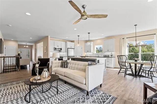 $462,800 | 1 Grand Columbia Ii @ Columbia Meadows, O'Fallon, MO 63366