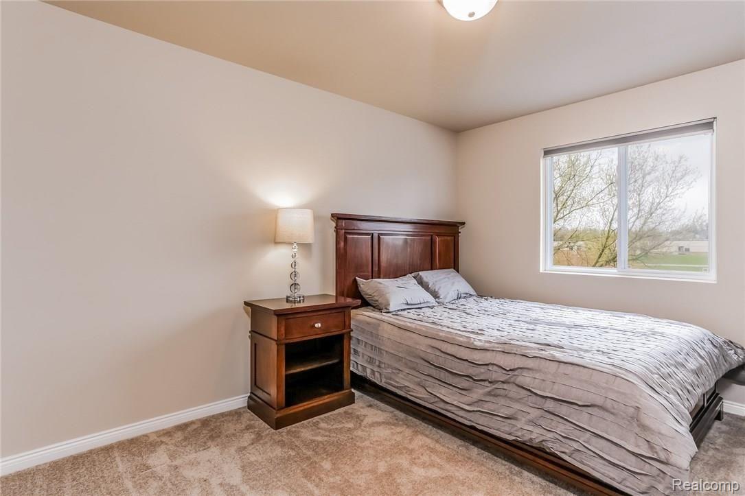 3058 Fantail Court Rochester, MI 48309 - Photo 35 of 43 037-2693525-medium.jpg