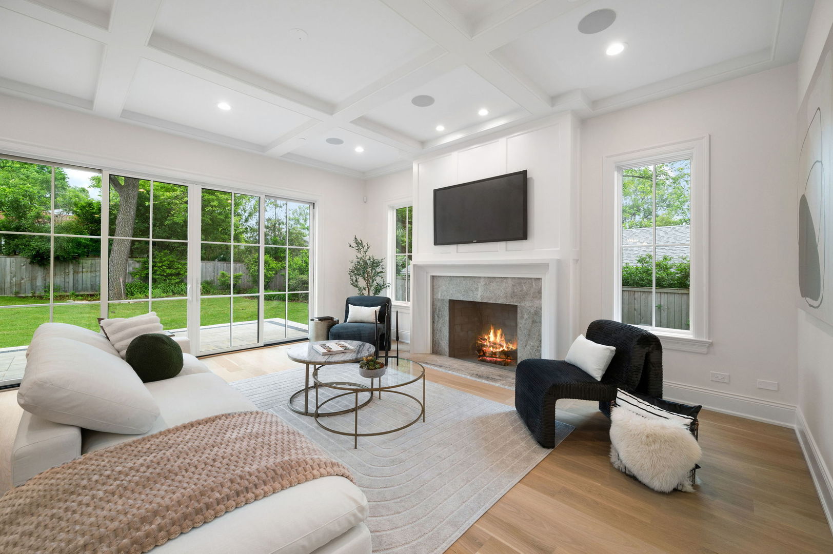 1171 Hohlfelder Road Glencoe, IL 60022 - Photo 15 of 56 a living room with furniture and a fireplace