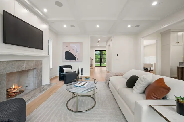 $3,690,000 | 1171 Hohlfelder Road, Glencoe, IL 60022