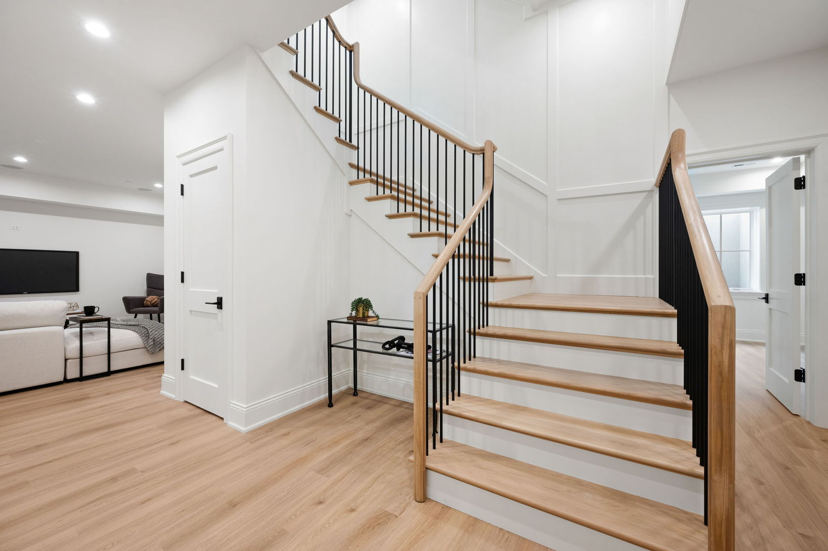 1171 Hohlfelder Road Glencoe, IL 60022 - Photo 36 of 56 a view of entryway and hall with wooden floor