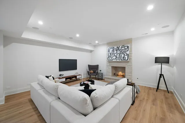 $3,690,000 | 1171 Hohlfelder Road, Glencoe, IL 60022