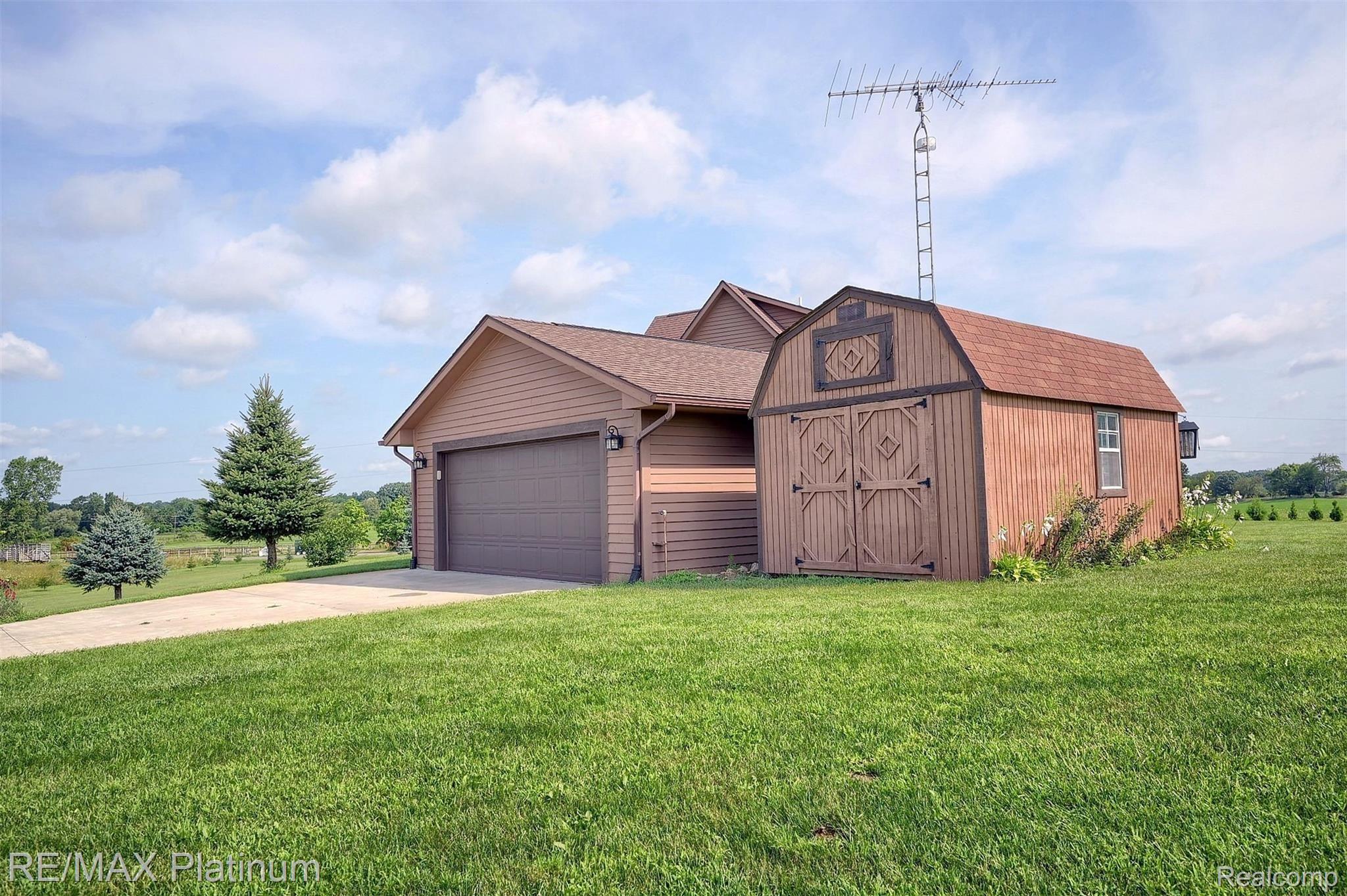 8090 Beard Road Byron, MI 48418 - Photo 35 of 43 35-Garage-and-Shed.jpg