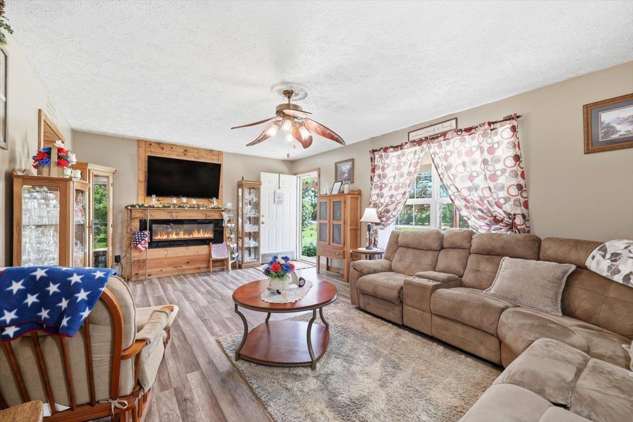 925 Mt Torrey Road Lyndhurst, VA 22952 - Photo 9 of 53