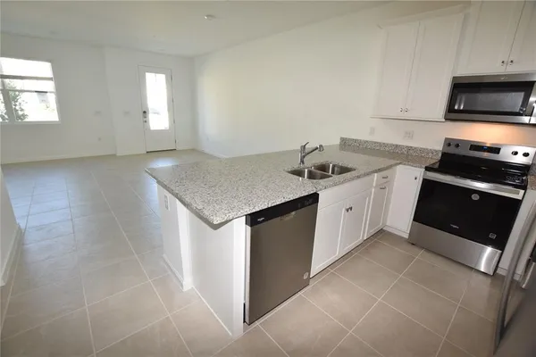 $2,250 | 3232 Gardenia Reserve Street, Apopka, FL 32712