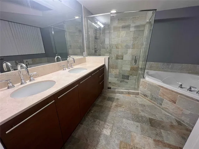 $3,700 | 2641 North Flamingo Road, Unit 1701N, Sunrise, FL 33323