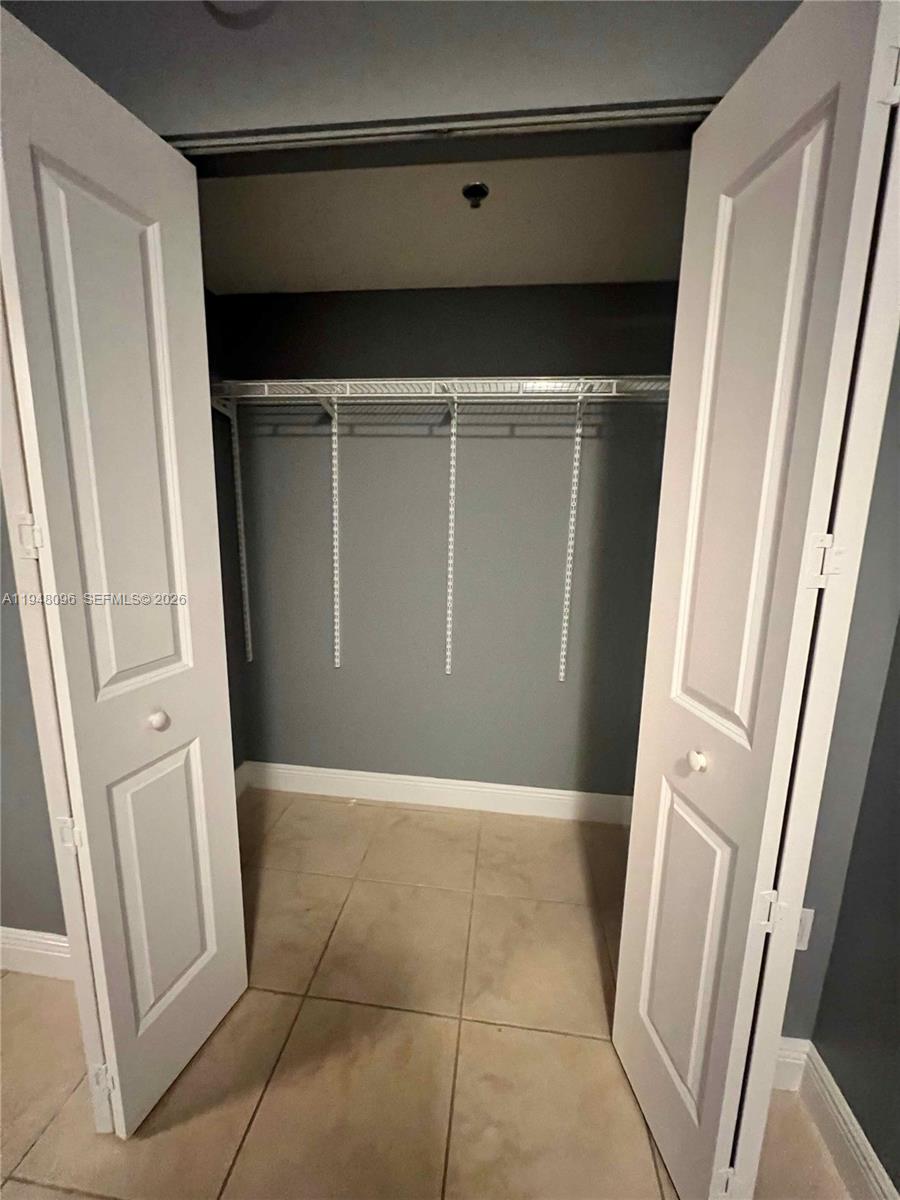 2641 North Flamingo Road, Unit 1701N Sunrise, FL 33323 - Photo 21 of 42