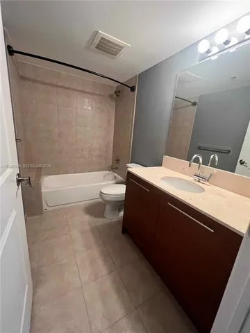 $3,700 | 2641 North Flamingo Road, Unit 1701N, Sunrise, FL 33323