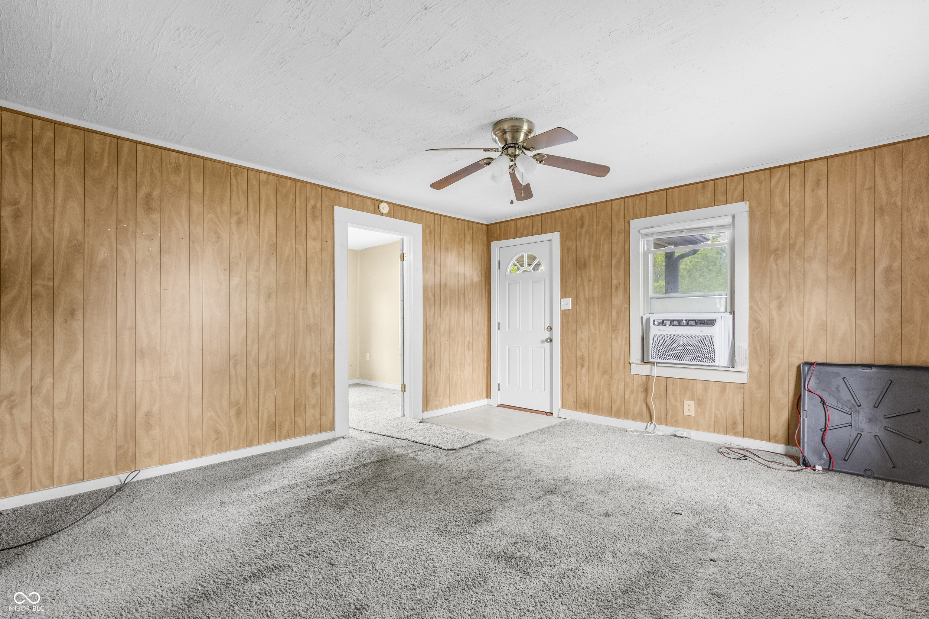 2291 McClure Street Columbus, IN 47201 - Photo 4 of 15