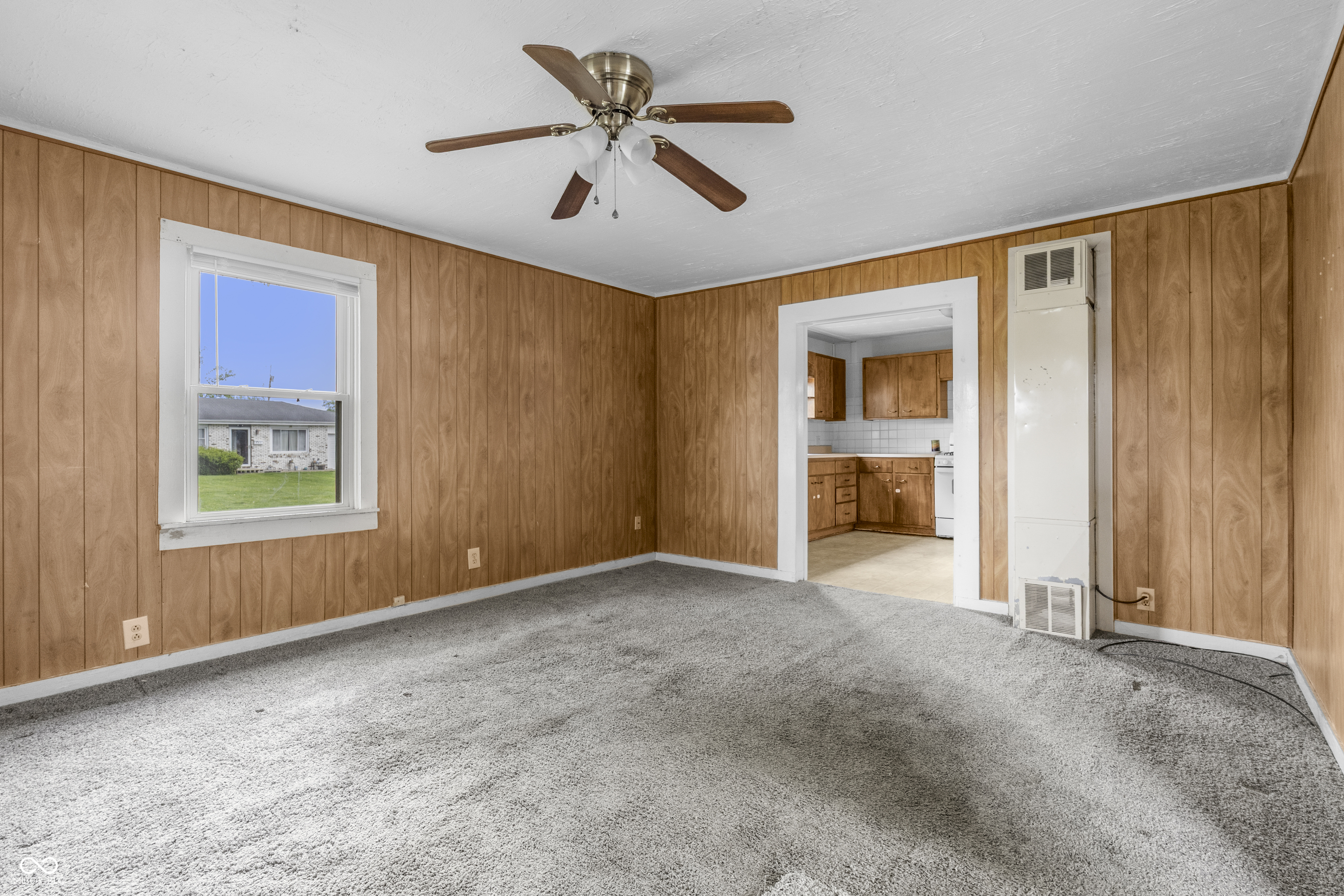 2291 McClure Street Columbus, IN 47201 - Photo 5 of 15