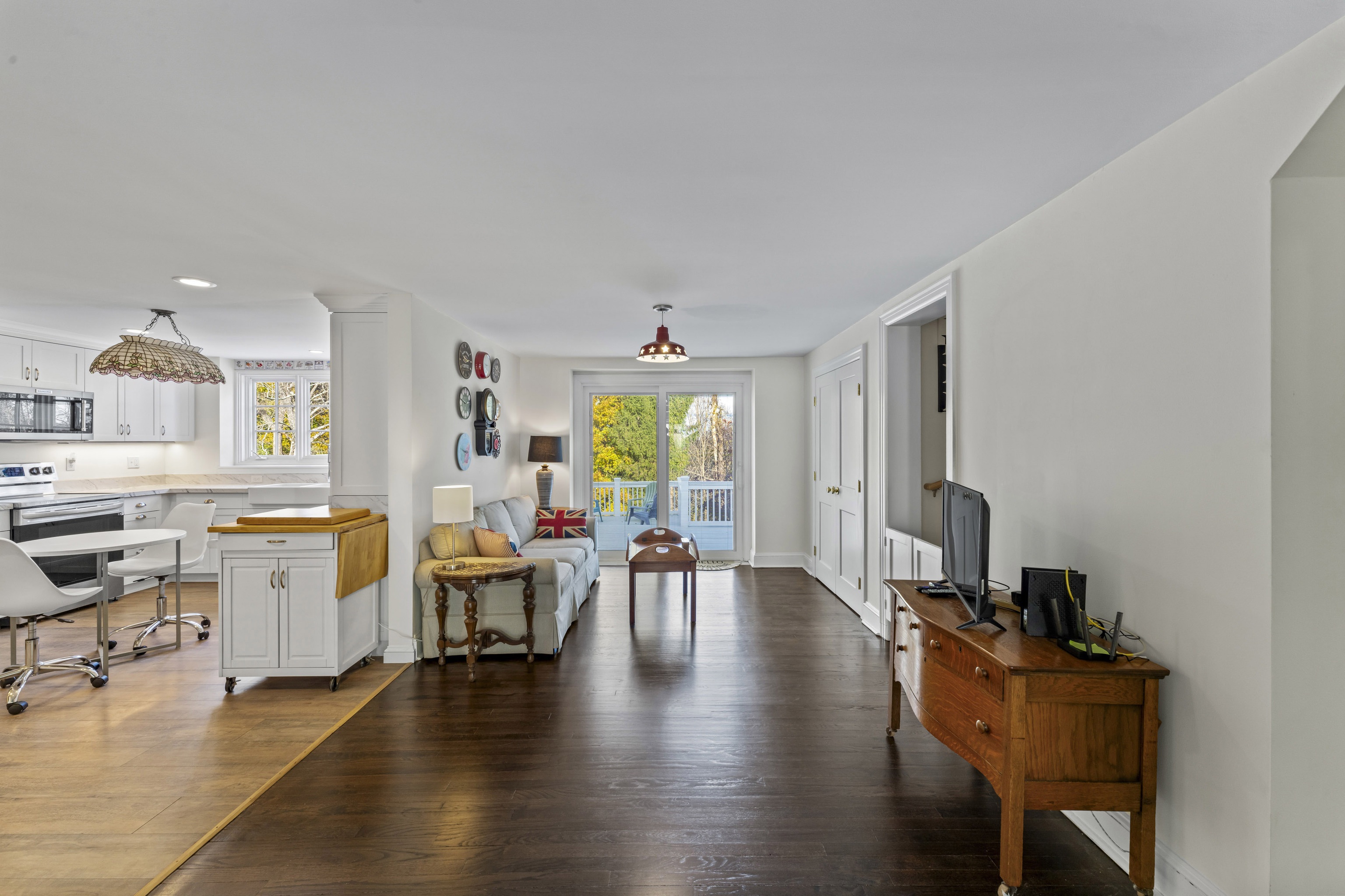 3 Topside Lane Newtown, CT 06470 - Photo 9 of 38 a living room with furniture and wooden floor