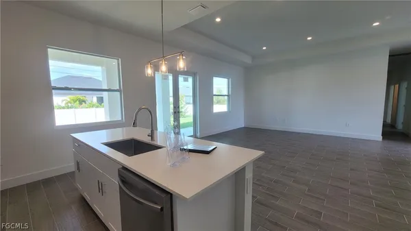 $2,250 | 424 Southwest 28th Avenue, Cape Coral, FL 33991