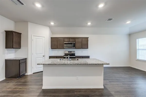 $1,695 | 309 Patina Street, Royse City, TX 75189