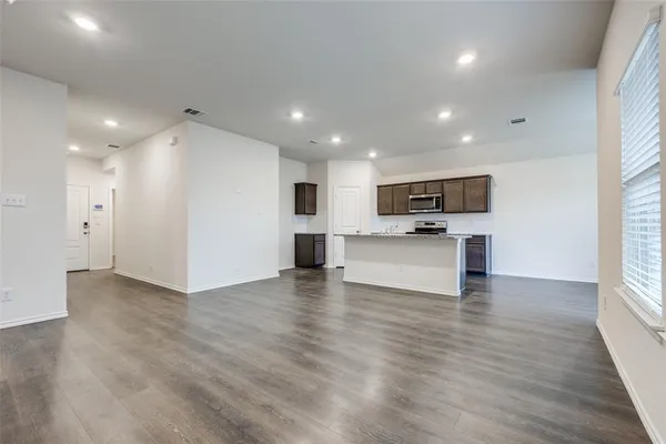 $1,695 | 309 Patina Street, Royse City, TX 75189