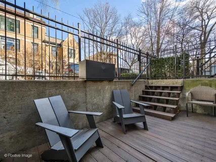 $675,000 | 1952 North Seminary Avenue, Unit 1F, Chicago, IL 60614