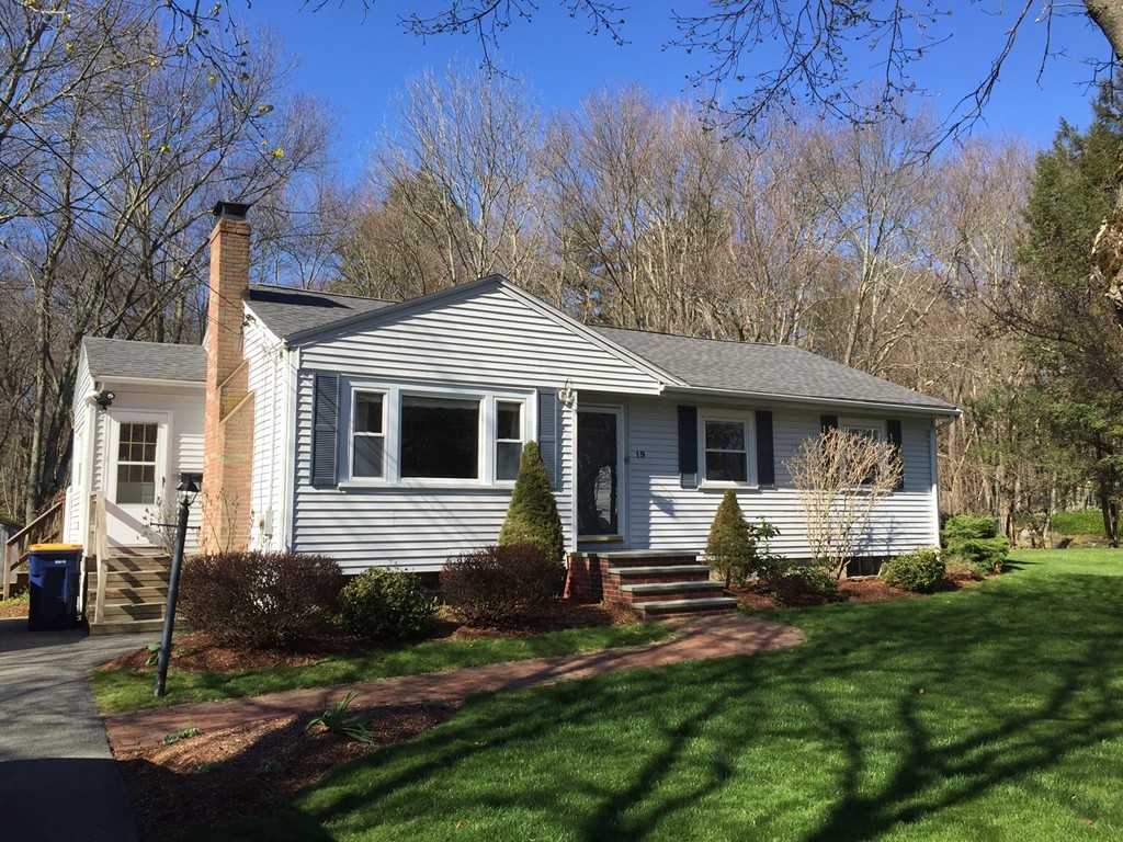 19 Lyndon Road Sharon, MA 02067 - Photo 1 of 15