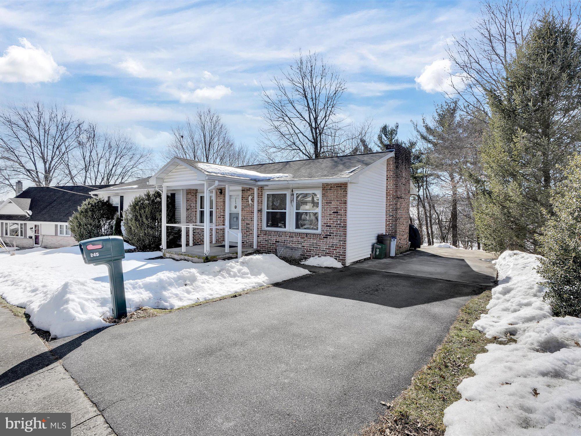 245 Rapho Street Manheim, PA 17545 - Photo 2 of 32 Gallery Image 2