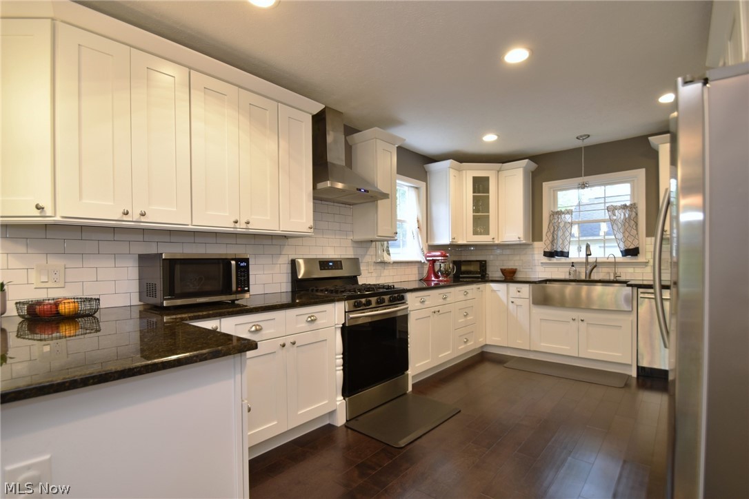 3286 Aberdeen Road Cleveland, OH 44120 - Photo 14 of 35