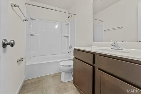 $389,900 | 204 Stone Vw Court, Fenton, MO 63026