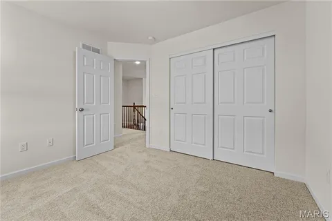 $389,900 | 204 Stone Vw Court, Fenton, MO 63026