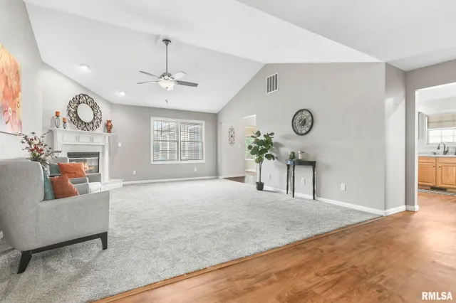 $2,400 | 1419 Redwood Drive, Chatham, IL 62629