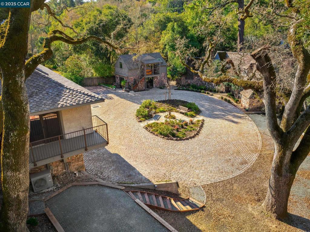 100 Moraga Way Orinda, CA 94563 - Photo 7 of 48