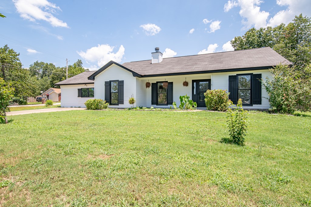 520 Lee Road Phenix City, AL 36870 - Photo 3 of 42