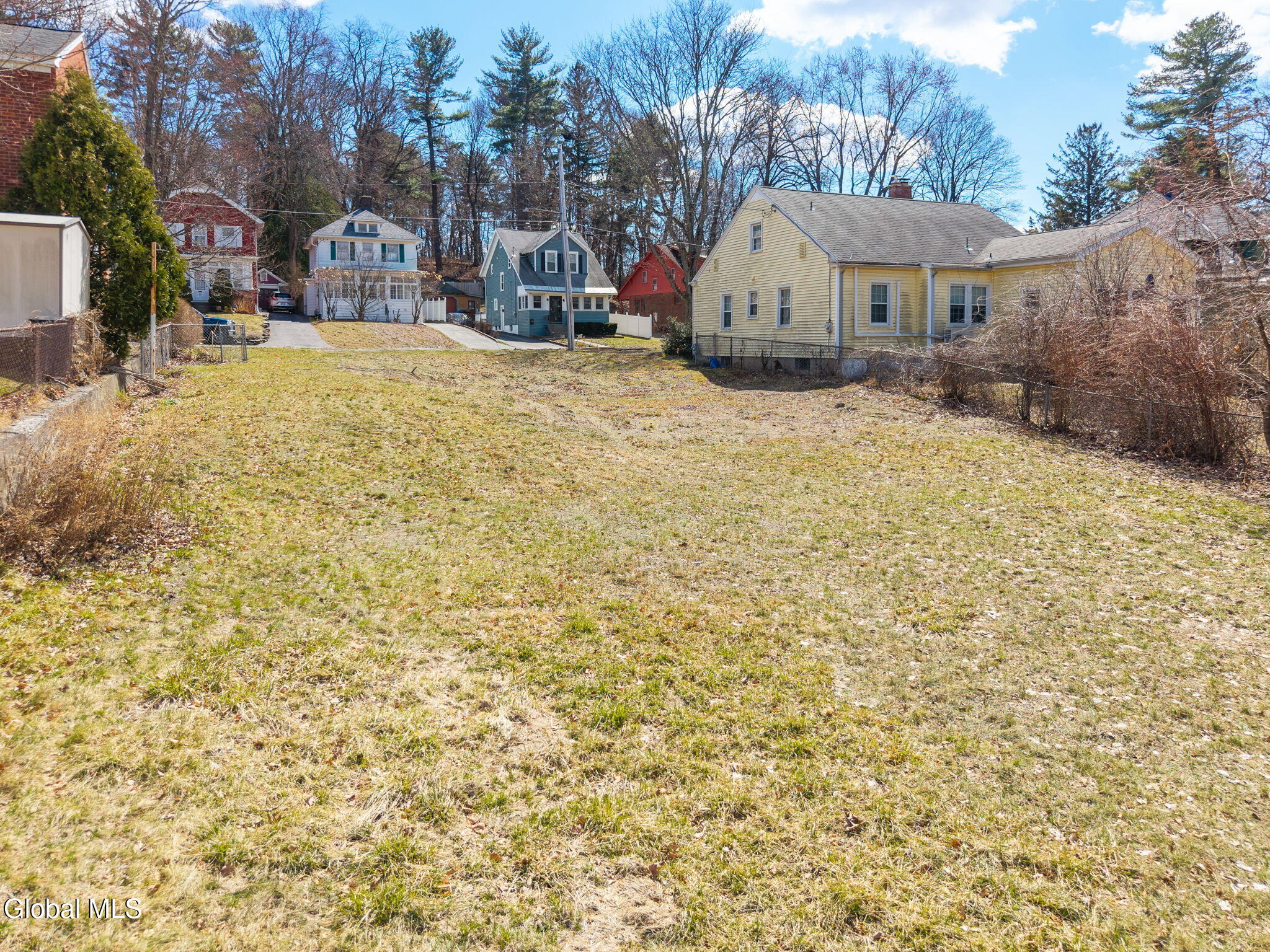 10 Oxford Road Albany, NY 12203 - Photo 5 of 11 5-10_Oxford05