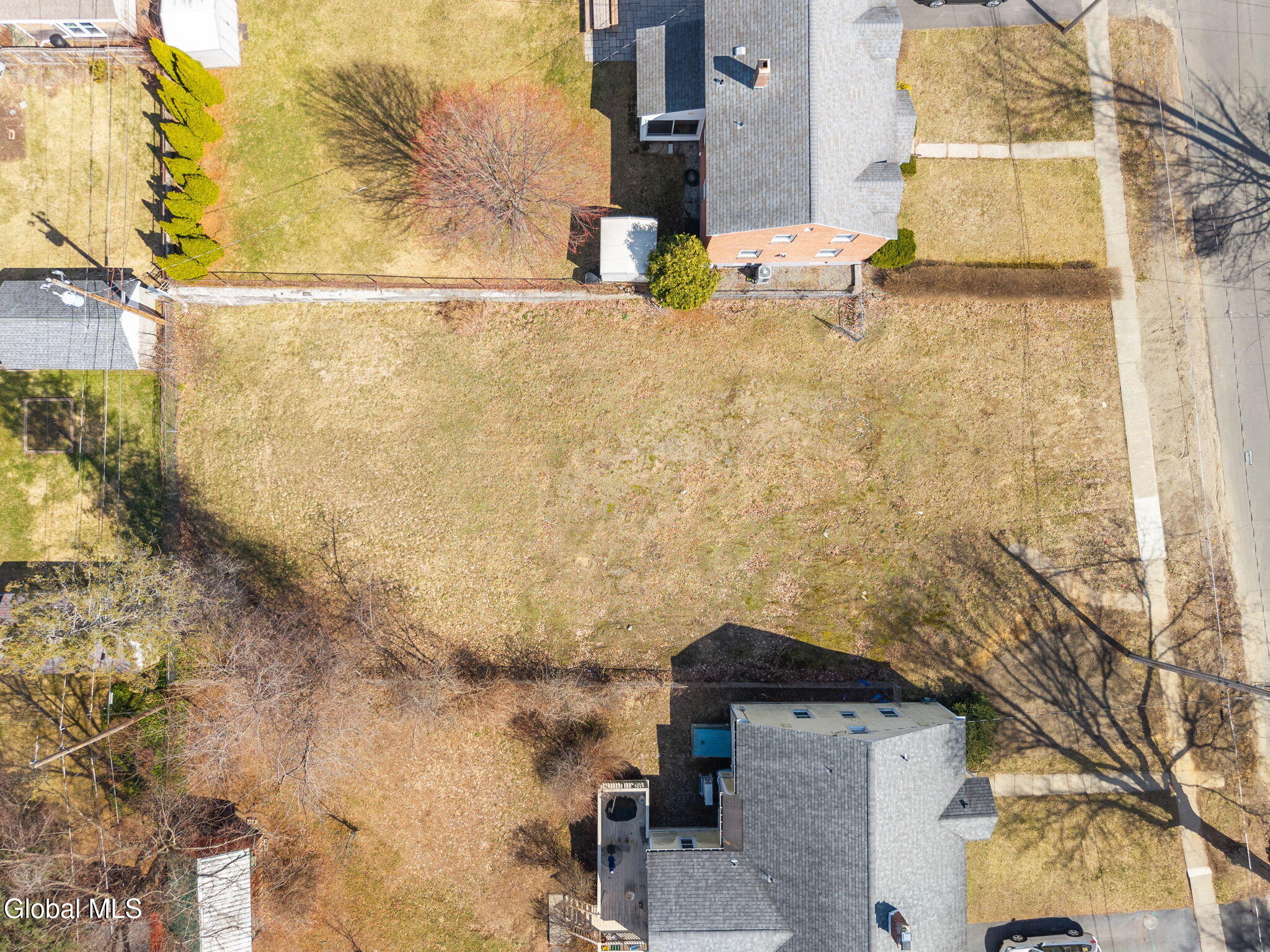 10 Oxford Road Albany, NY 12203 - Photo 7 of 11 7-10_Oxford07