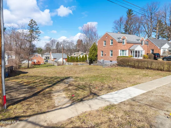 $78,000 | 10 Oxford Road, Albany, NY 12203