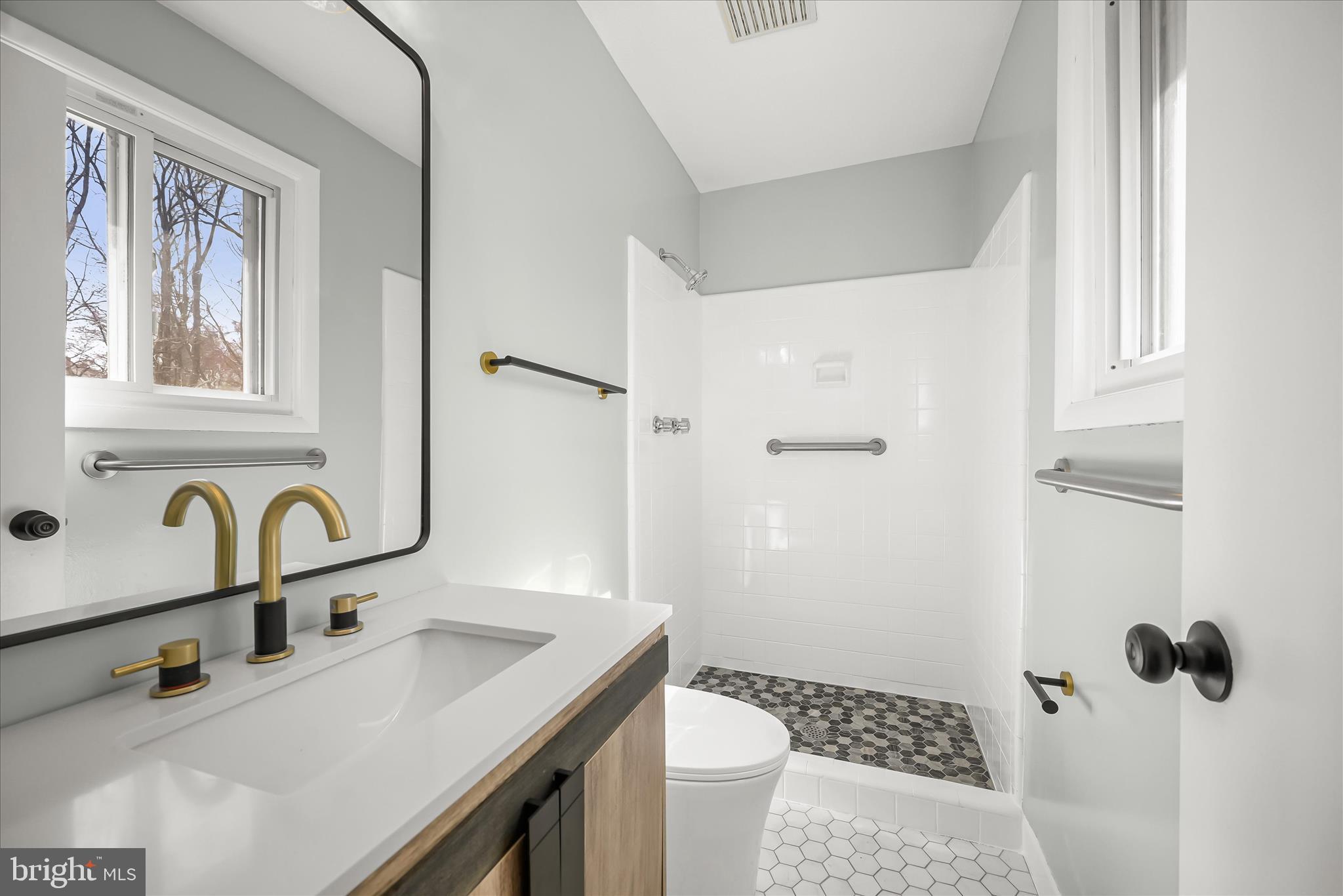 9720 Hedin Drive Silver Spring, MD 20903 - Photo 37 of 79 Hedin034