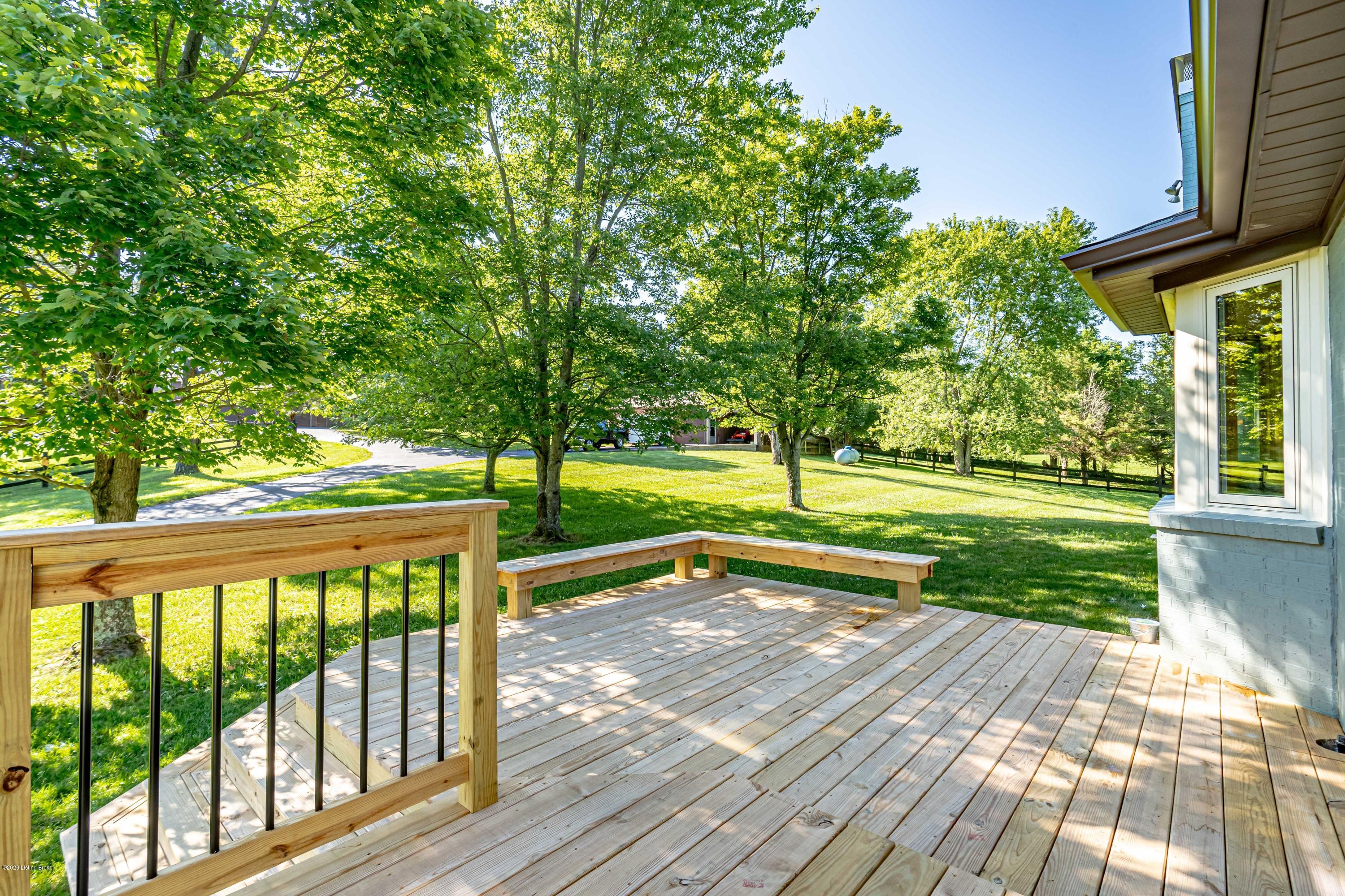 3186 Webb Road Simpsonville, KY 40067 - Photo 39 of 57 Deck