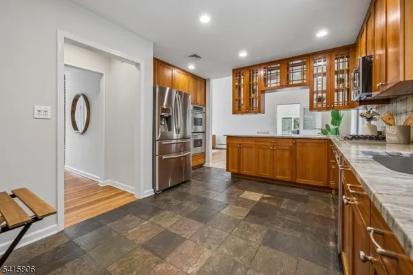 $1,748,000 | 129 Sagamore Road, Millburn, NJ 07041